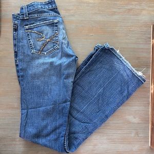 BKE Star 20 stretch jeans. Boot/flare style. Size 26 x 33.5. Minor wear on hem
